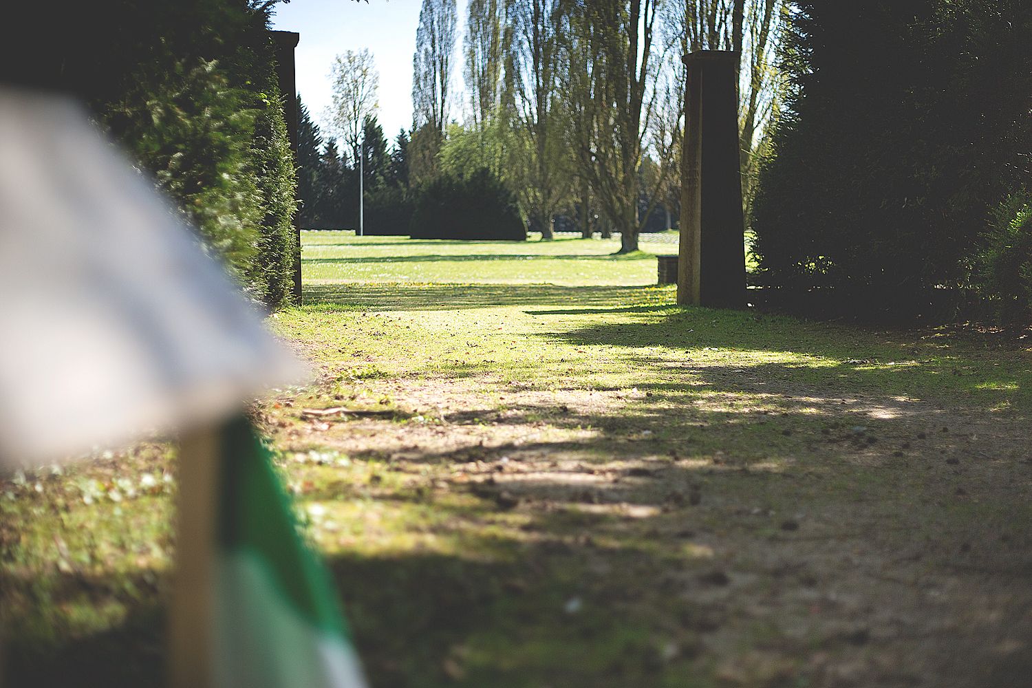 Zentraler Zugang zum italienischen Ehrenfriedhof innerhalb des Friedhofs Westhausen